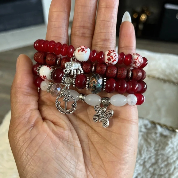 Handcrafted Bohemian Style Beaded Stretch Bracelets (4pc) - Picture 3 of 3